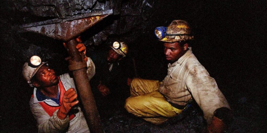 Imgi 239 South African Mine Fire Traps rd6wgev5n44755n5jumnx803c4me01e00f3y7a2smo